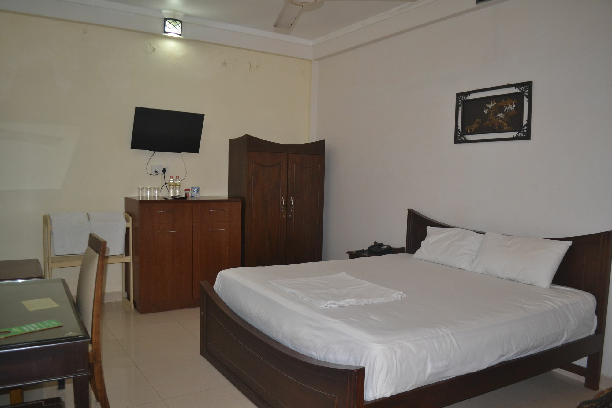 Green Grass Hotel & Restaurant Jaffna Exterior photo